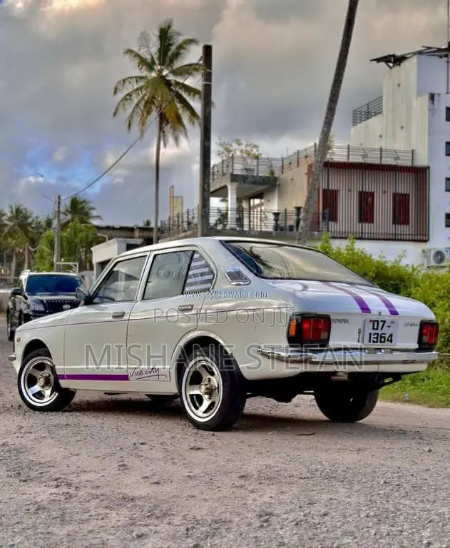 Toyota Corolla Ke20 B211 1975 Car (Used)