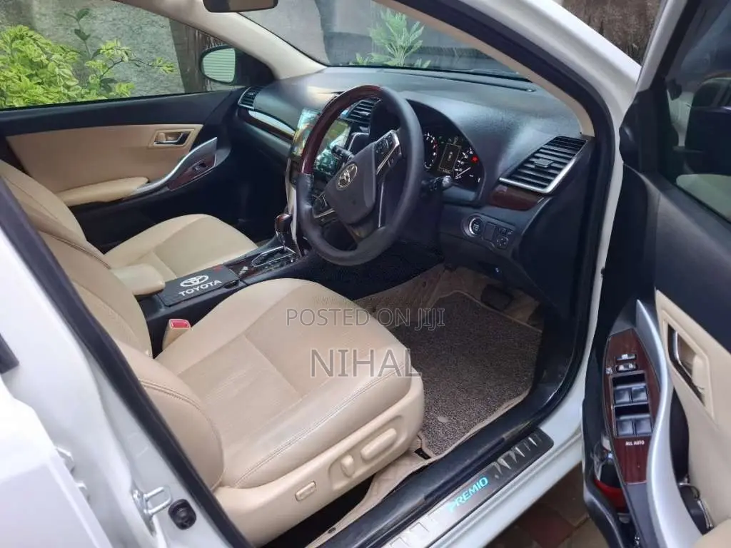 Toyota Premio 2020 Car (Used)