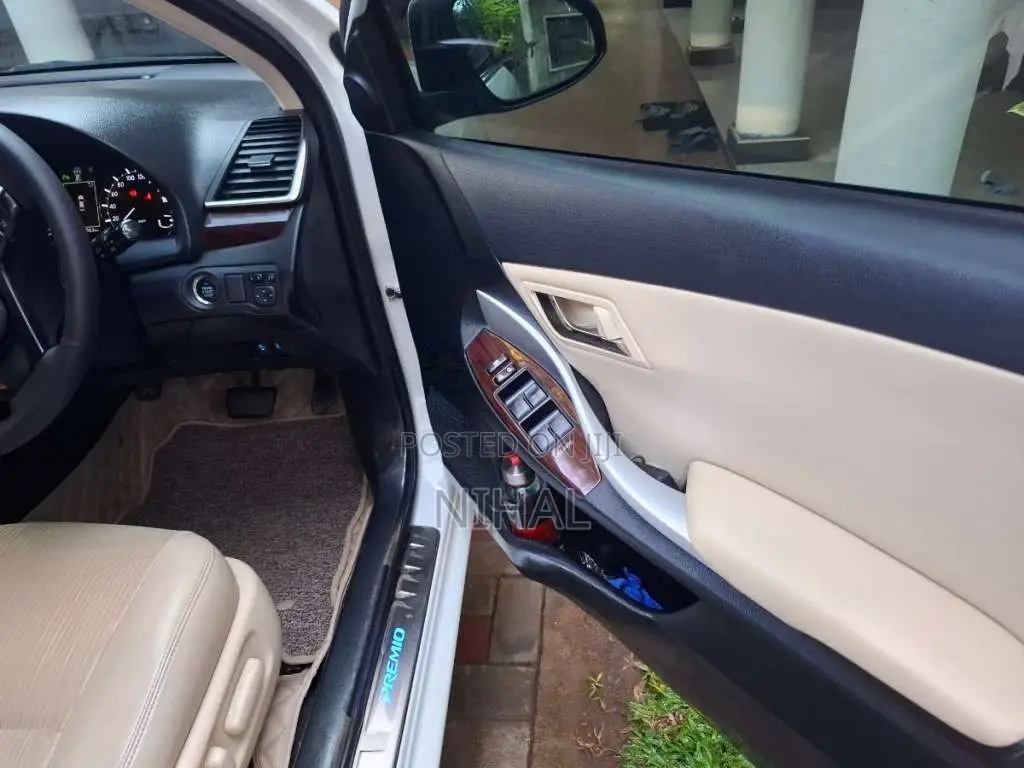 Toyota Premio 2020 Car (Used)
