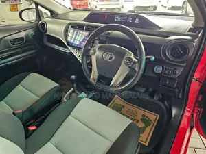 Toyota Aqua 2014 Car (Used)
