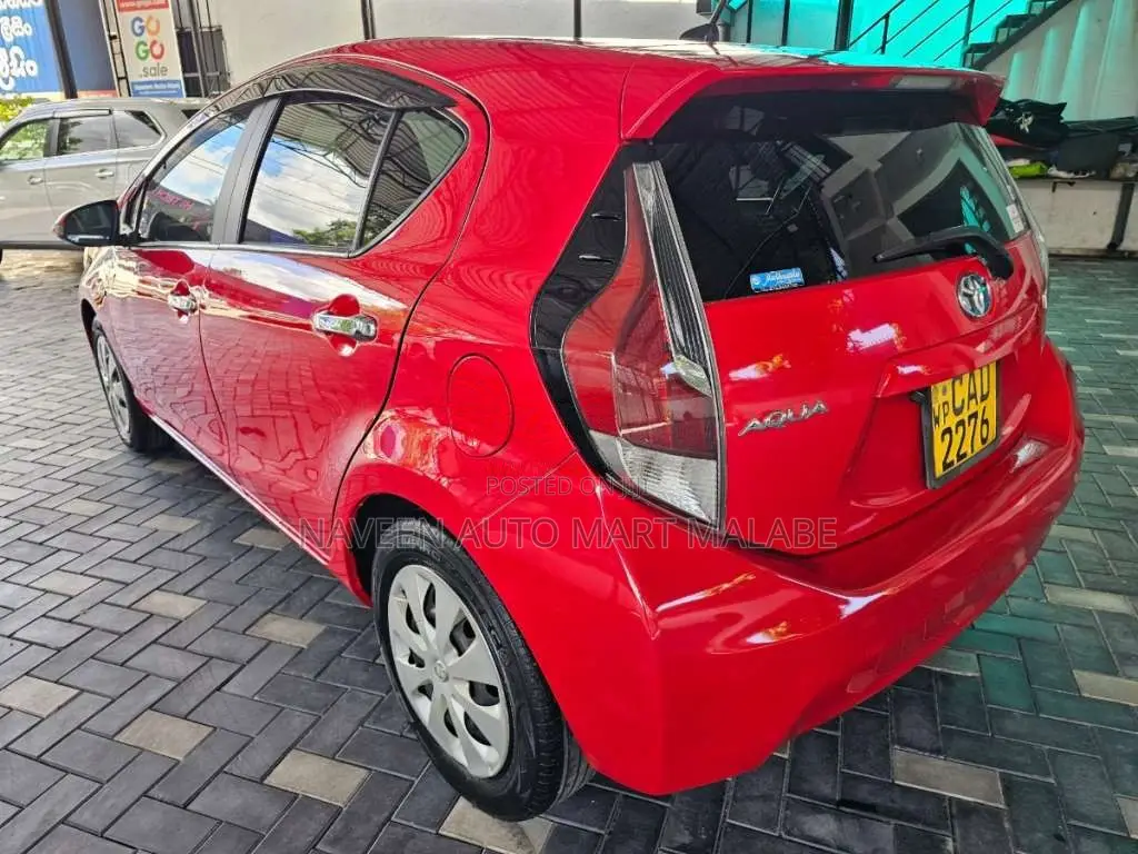 Toyota Aqua 2014 Car (Used)