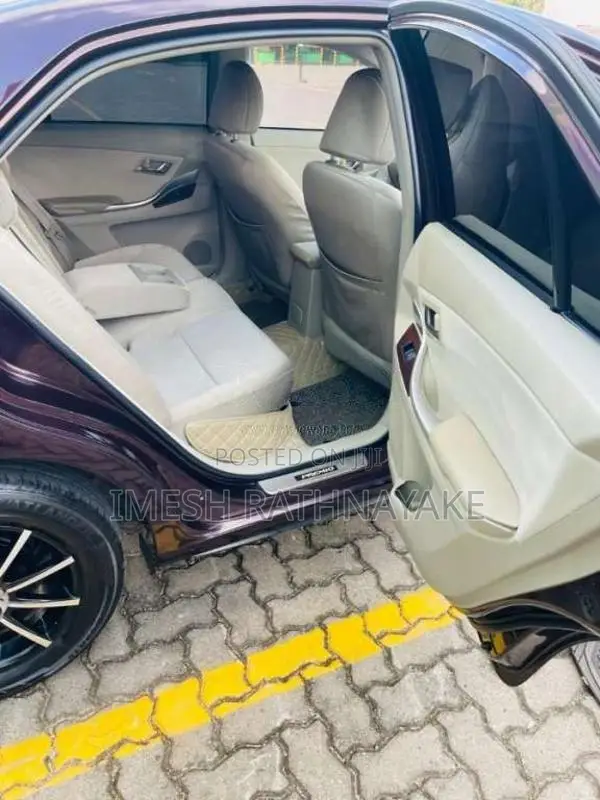 Toyota Premio 2010 Car (Used)