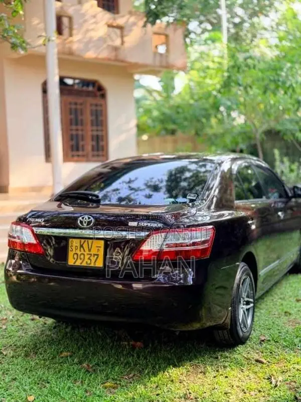 Toyota Premio 2013 Car (Used)