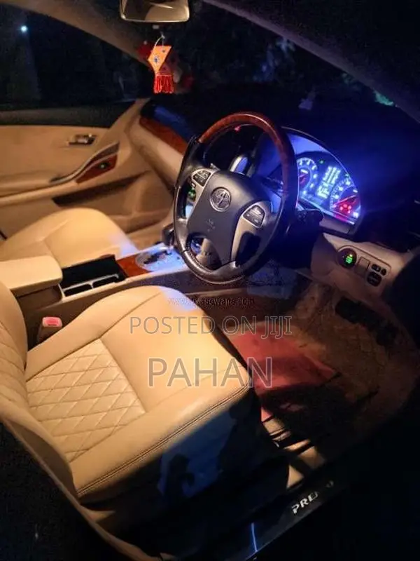 Toyota Premio 2013 Car (Used)