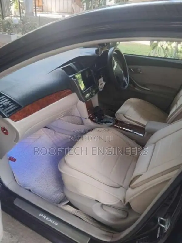 Toyota Premio 2013 Car (Used)