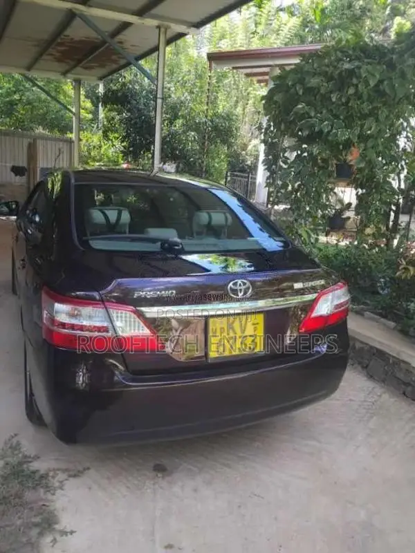 Toyota Premio 2013 Car (Used)