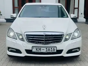 Mercedes-Benz E200 2011 Car (Used)