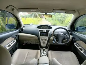 Toyota Belta 2011 Car (Used)