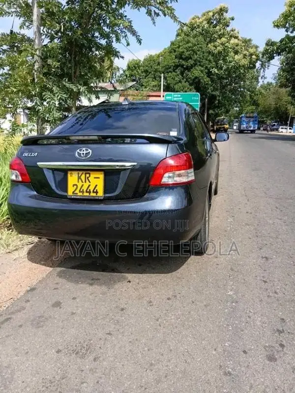 Toyota Belta 2011 Car (Used)