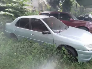 Peugeot 305 2000 Car (Used)