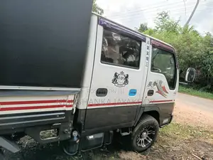 Isuzu Isuzu 1989 Crew Cab (Used)