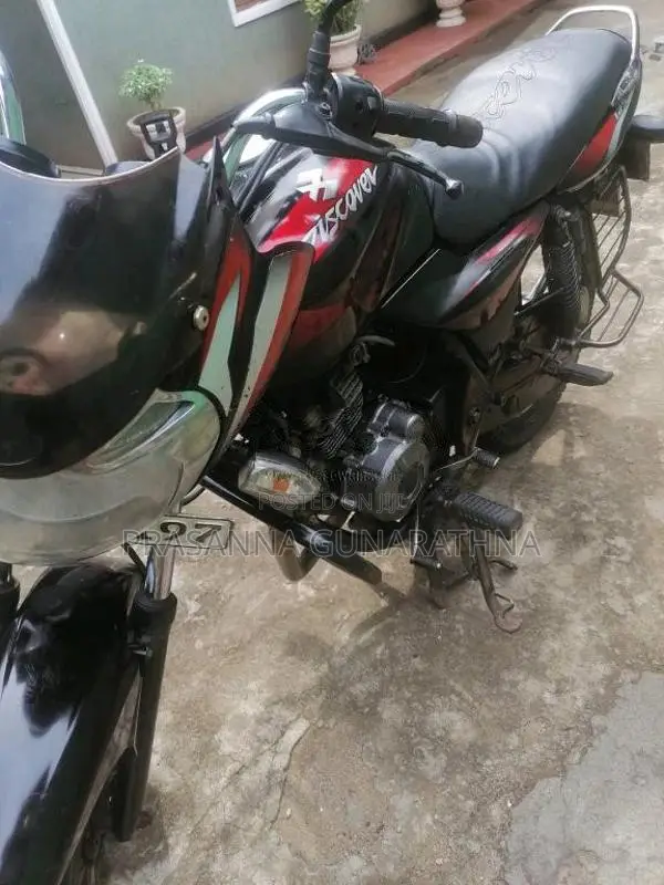Bajaj Discover 2011 Motorbike (Used)