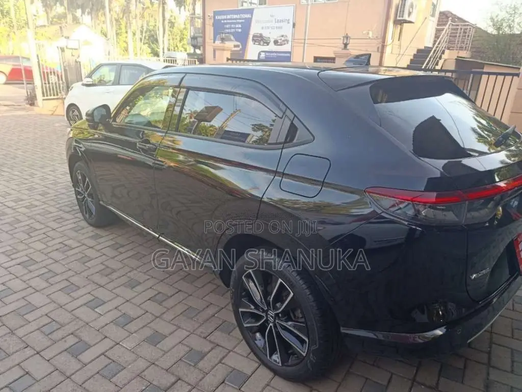 Honda Vezel Z Premium 10sps 2023 SUV Unregistered (Recondition)