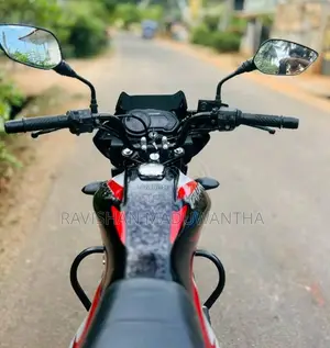 Bajaj Discover 2023 Motorbike (Used)