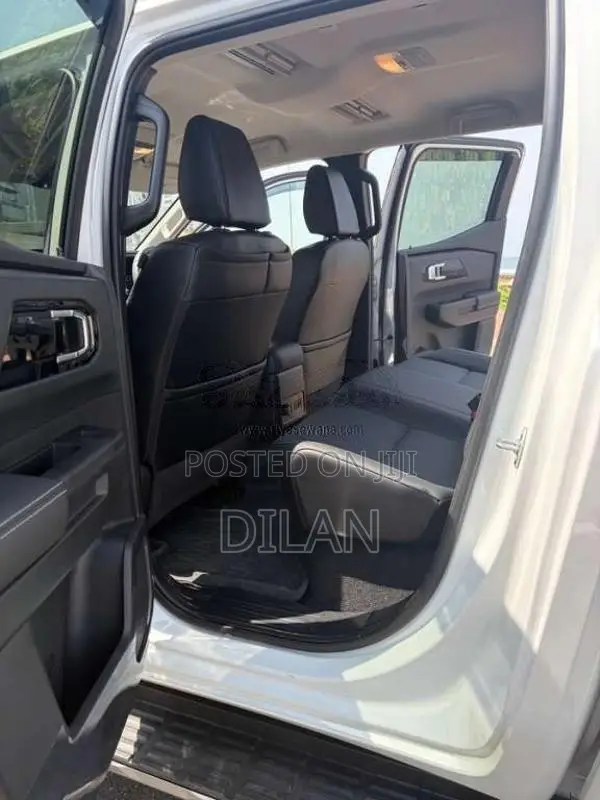 Mitsubishi L200 2025 Pickup (Used)