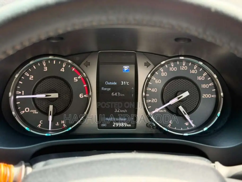 Toyota Hilux 2025 Pickup (Used)