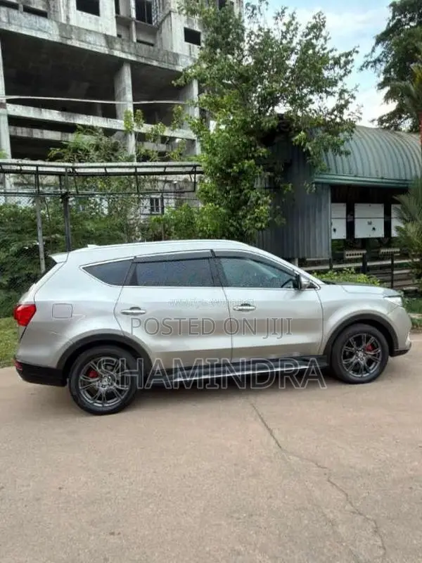 DFSK Glory I-Auto 2022 SUV (Used)