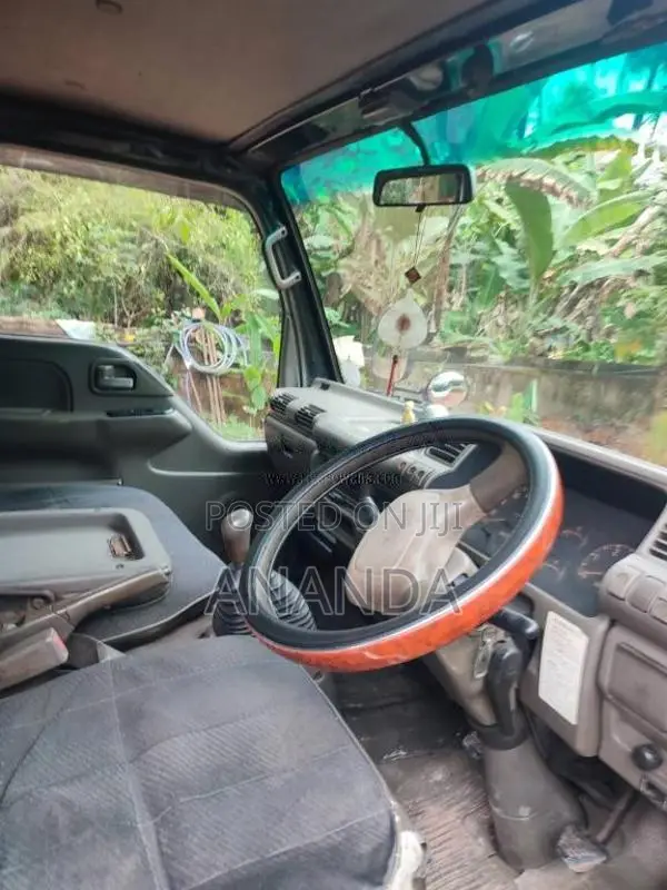 Isuzu Isuzu 1994 Crew Cab (Used)