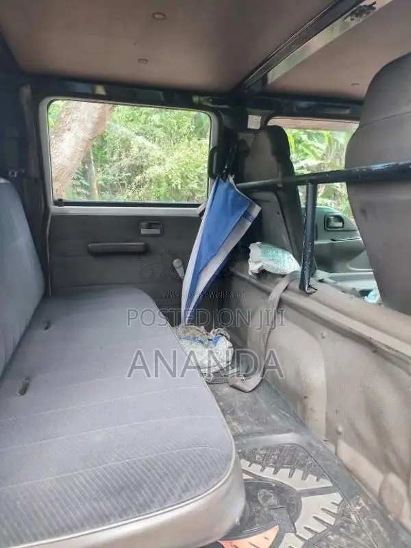 Isuzu Isuzu 1994 Crew Cab (Used)