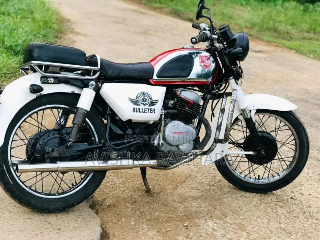 Honda CD 125 1999 Motorbike (Used)