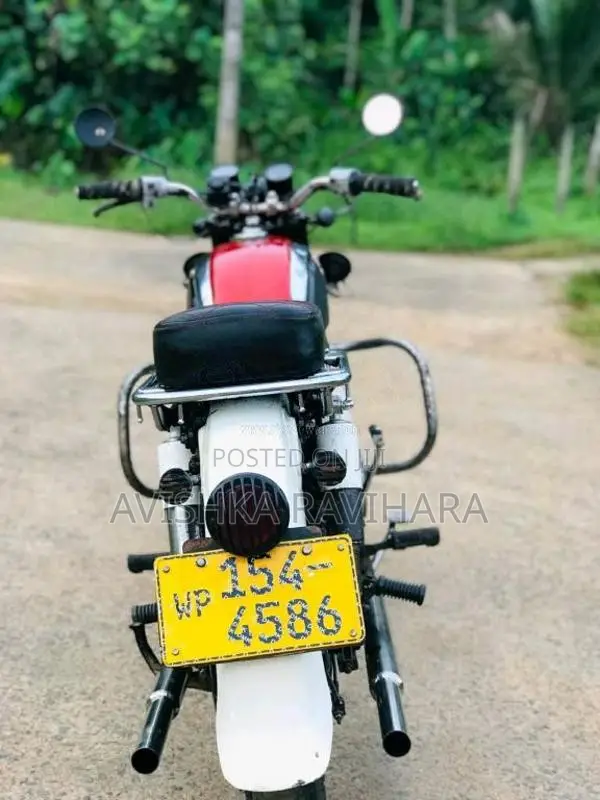 Honda CD 125 1999 Motorbike (Used)