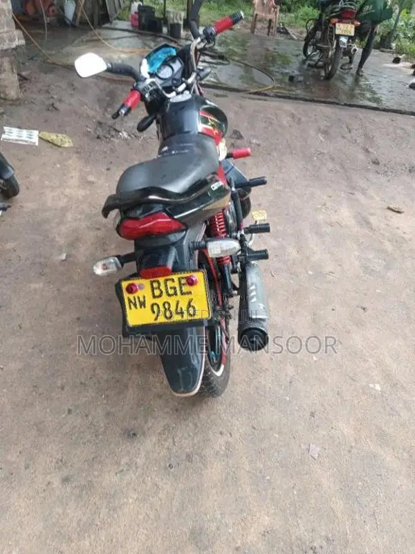 Mahindra Rockstar 2018 Motorbike (Used)