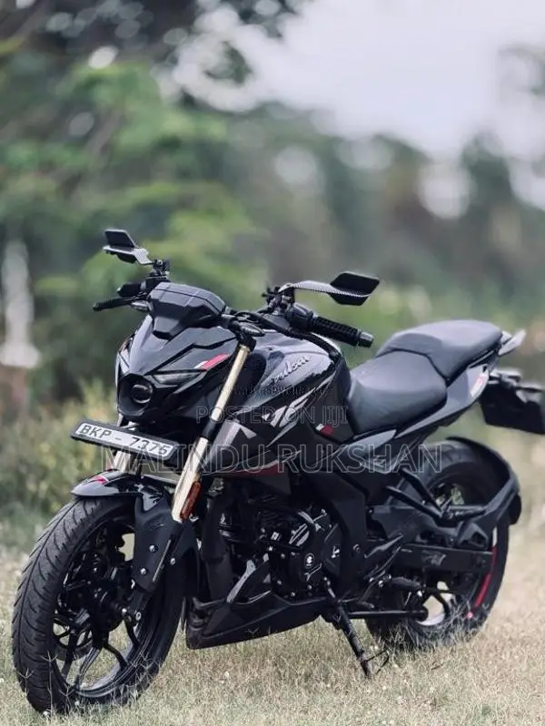 Bajaj Pulsar 2025 Motorbike (Used)
