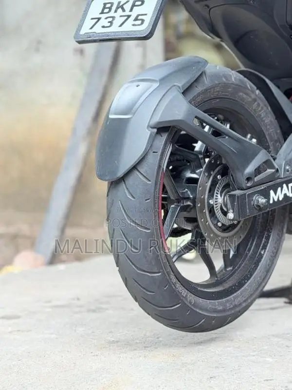Bajaj Pulsar 2025 Motorbike (Used)