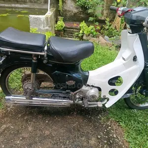 Honda CUSTOM 2007 Motorbike (Used)