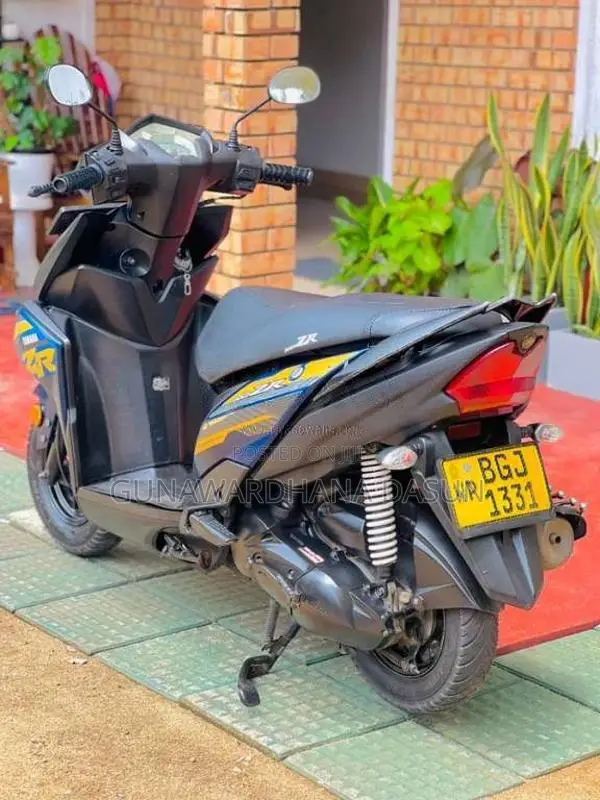 Yamaha ZR 2018 Motorbike (Used)