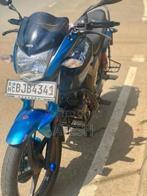 Hero Hunk 2020 Motorbike (Used)