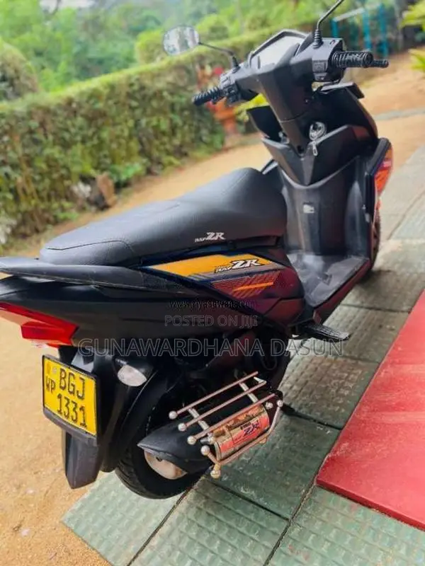 Yamaha ZR 2018 Motorbike (Used)