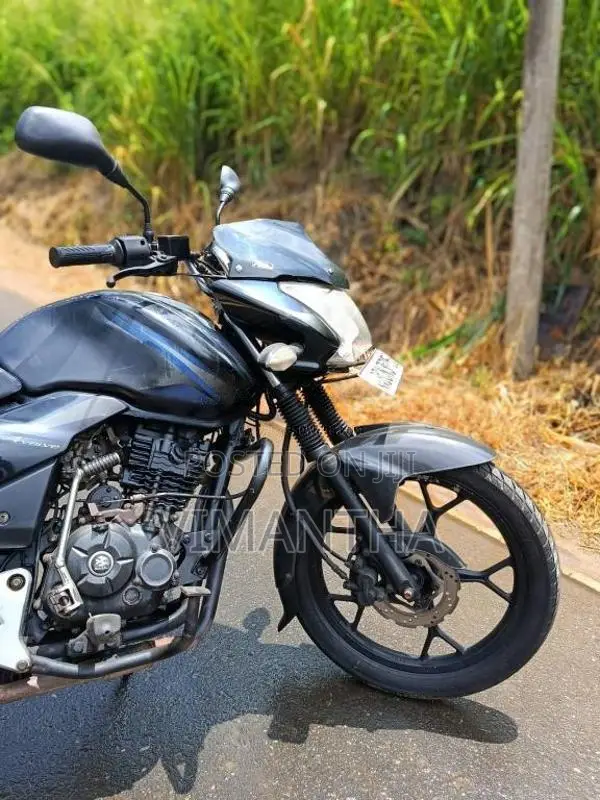 Bajaj Discover 2015 Motorbike (Used)