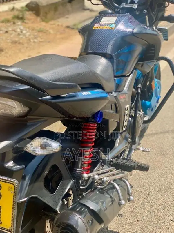 Hero Hunk 2020 Motorbike (Used)