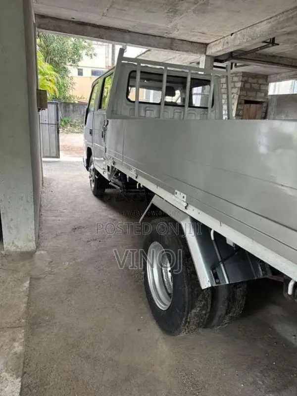 JMC CrewCab 2012 Crew Cab (Used)