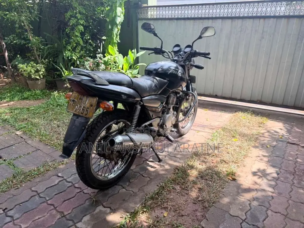 Bajaj Pulsar 2004 Motorbike (Used)