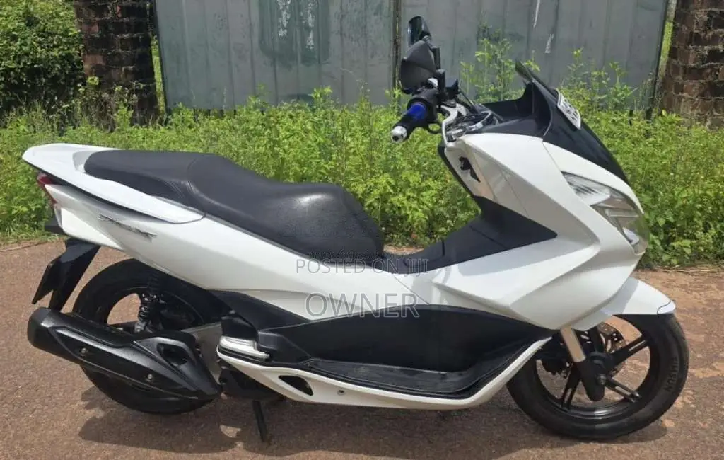 Honda Pcx 2017 Motorbike (Used)