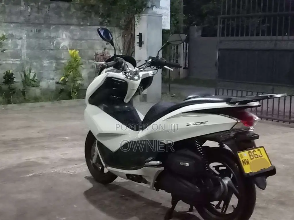 Honda Pcx 2016 Motorbike (Used)