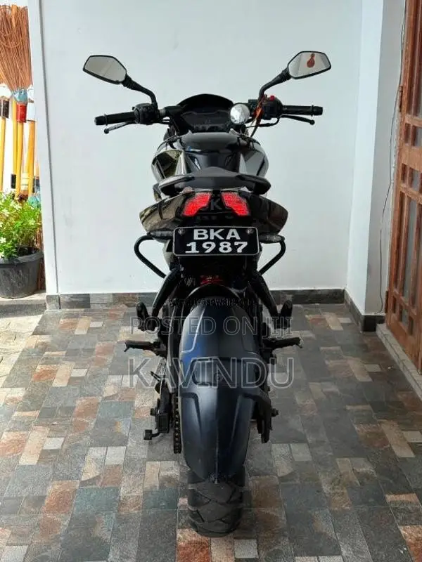Bajaj Pulsar NS200 2025 Motorbike (Used)