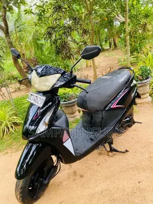 Hero Pleasure 2015 Motorbike (Used)