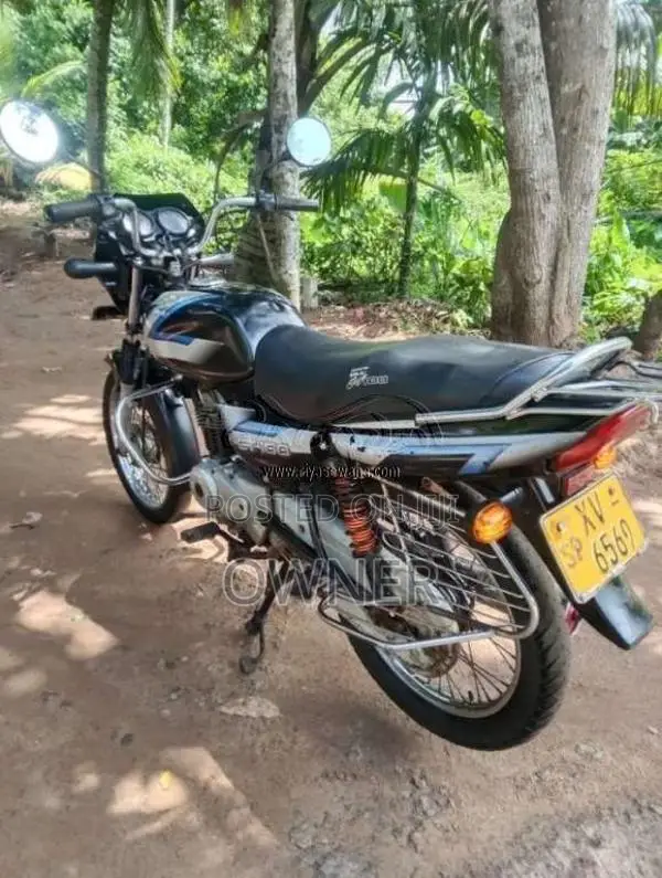 Bajaj CT-100 2012 Motorbike (Used)