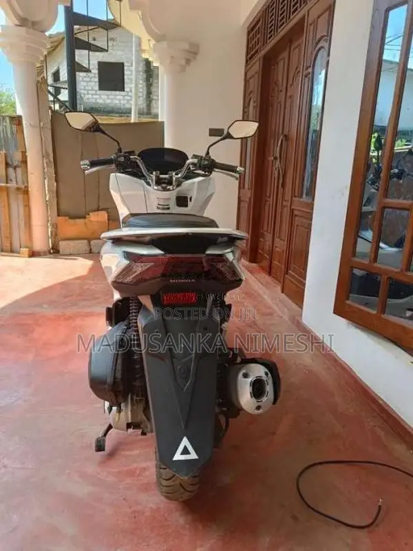 Honda Pcx 2024 Motorbike (Used)