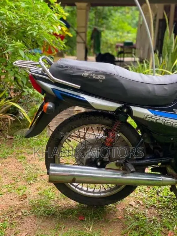 Bajaj CT-100 2012 motorcycle (Used)