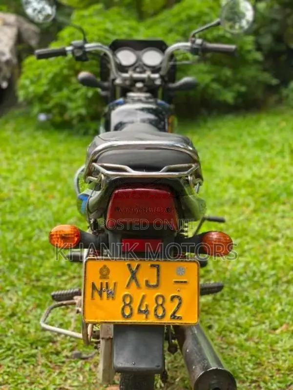 Bajaj CT-100 2012 motorcycle (Used)