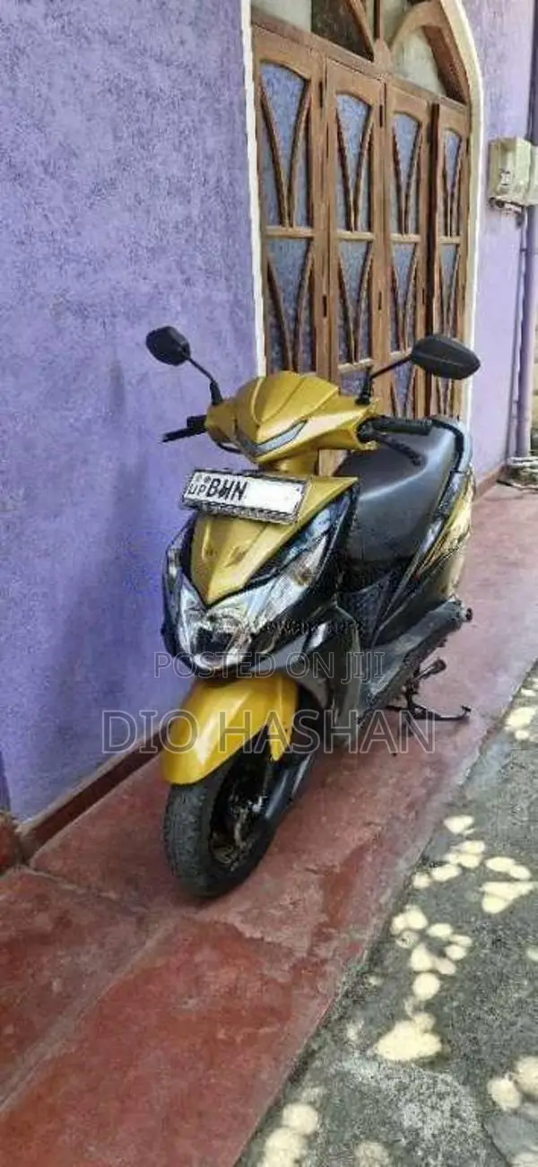 Honda Dio DX 2019 Motorbike (Used)