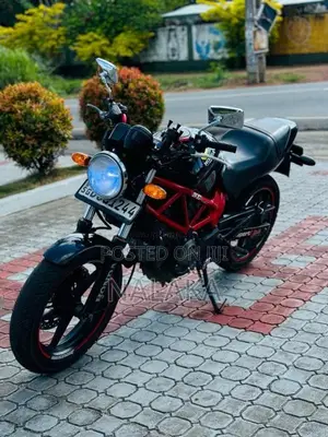 Honda VTR 2015 Motorbike (Used)