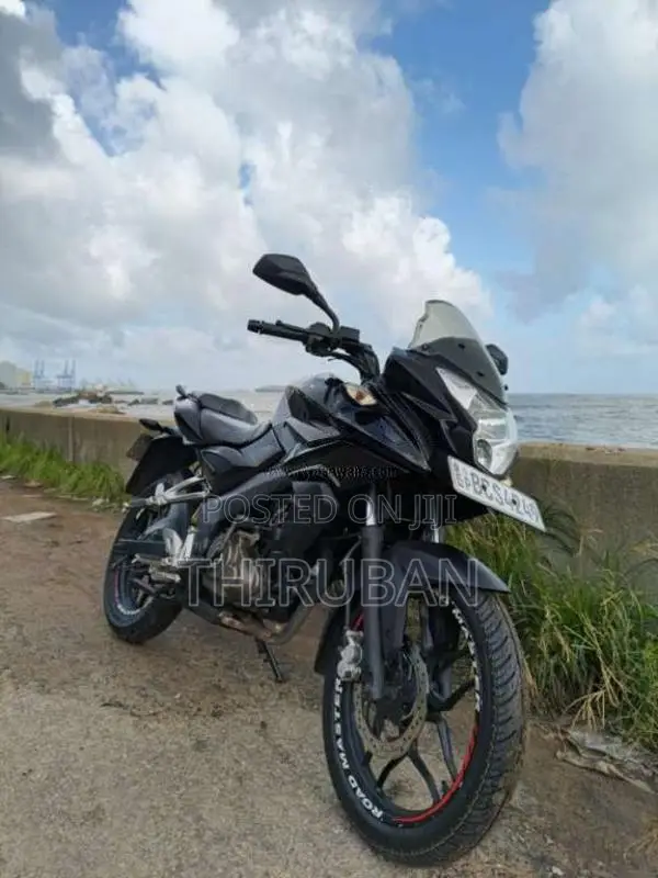 Bajaj PULSAR AS150 2015 Motorbike (Used)