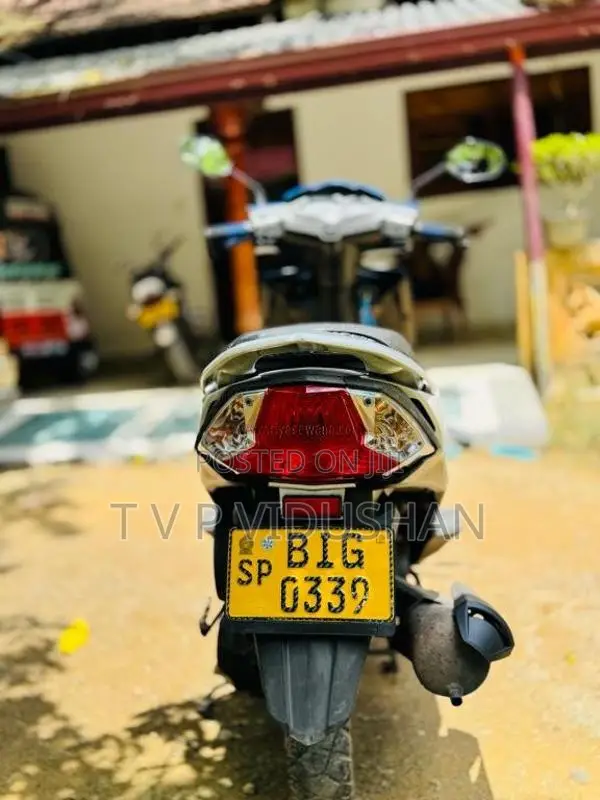 Honda Dio 2019 Motorbike (Used)