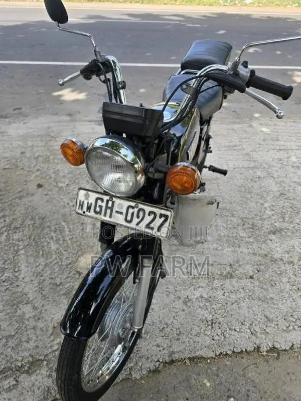 Yamaha YB50 2001 Motorbike (Used)