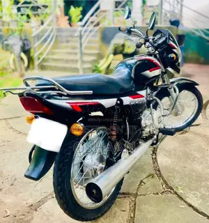 Bajaj CT-100 2014 Motorbike (Used)